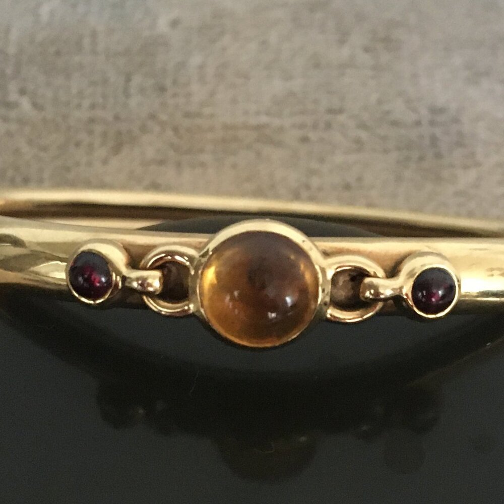 Gold plated bracelet with stones